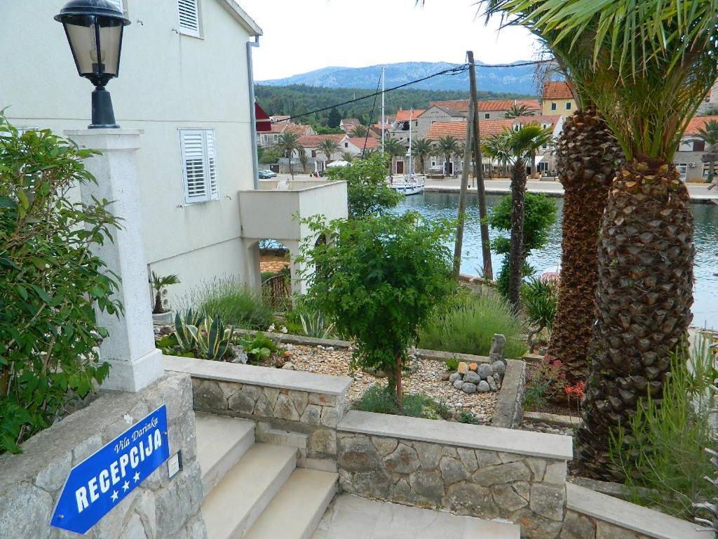 Apartments&Rooms Darinka Vrboska Buitenkant foto