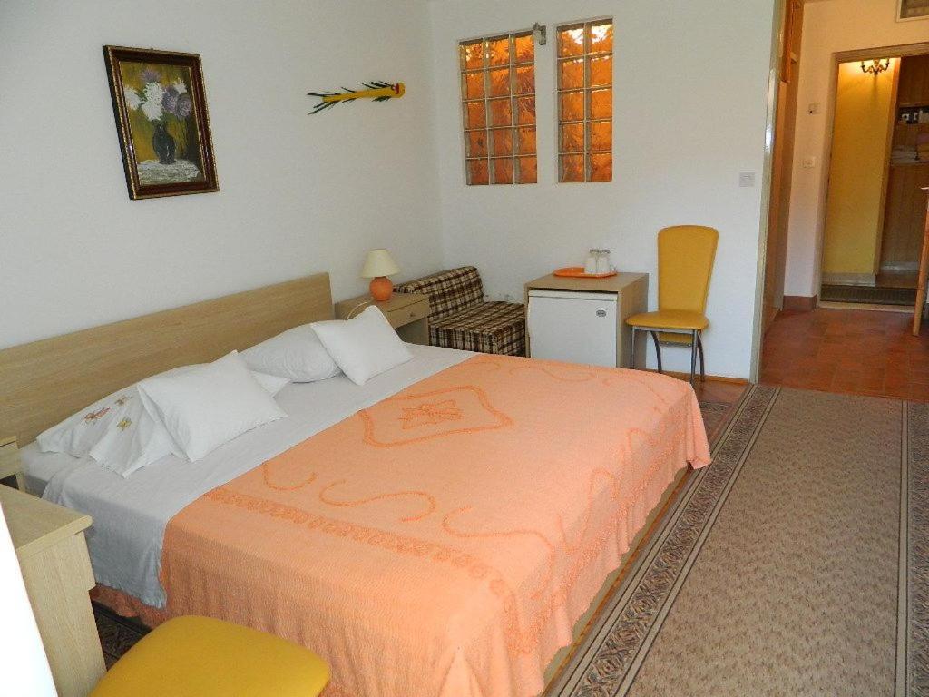 Apartments&Rooms Darinka Vrboska Buitenkant foto