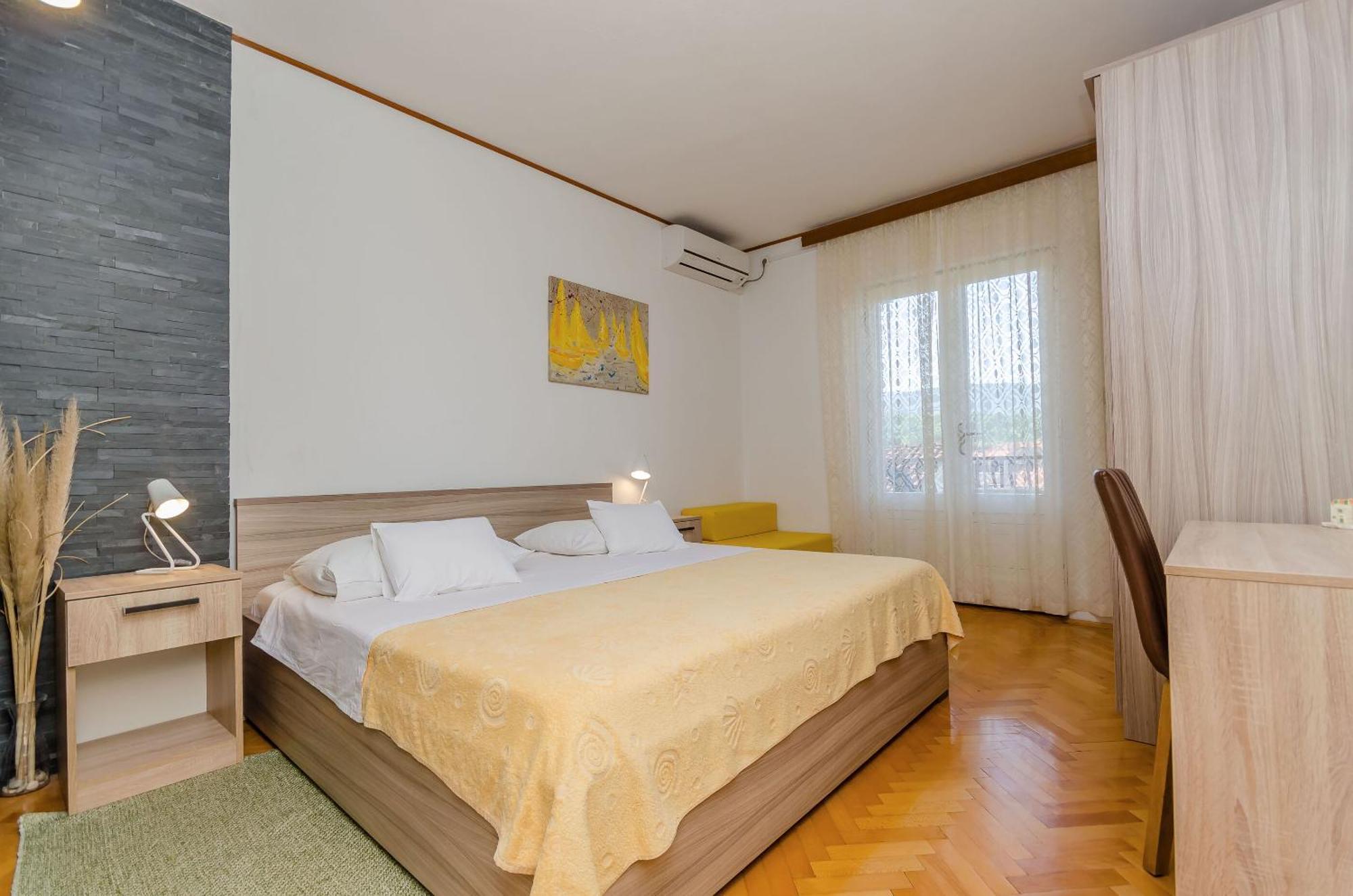 Apartments&Rooms Darinka Vrboska Buitenkant foto
