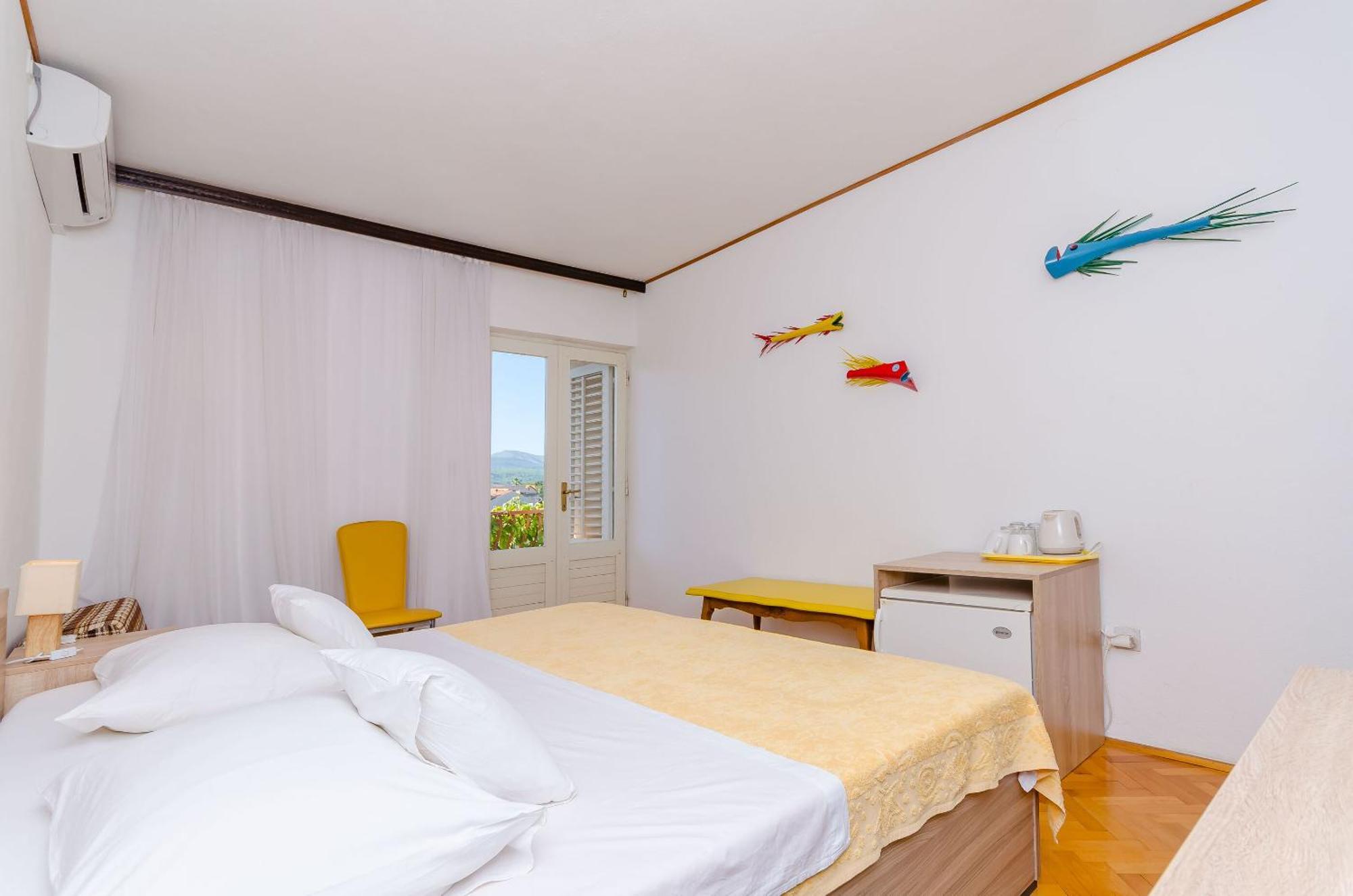 Apartments&Rooms Darinka Vrboska Buitenkant foto